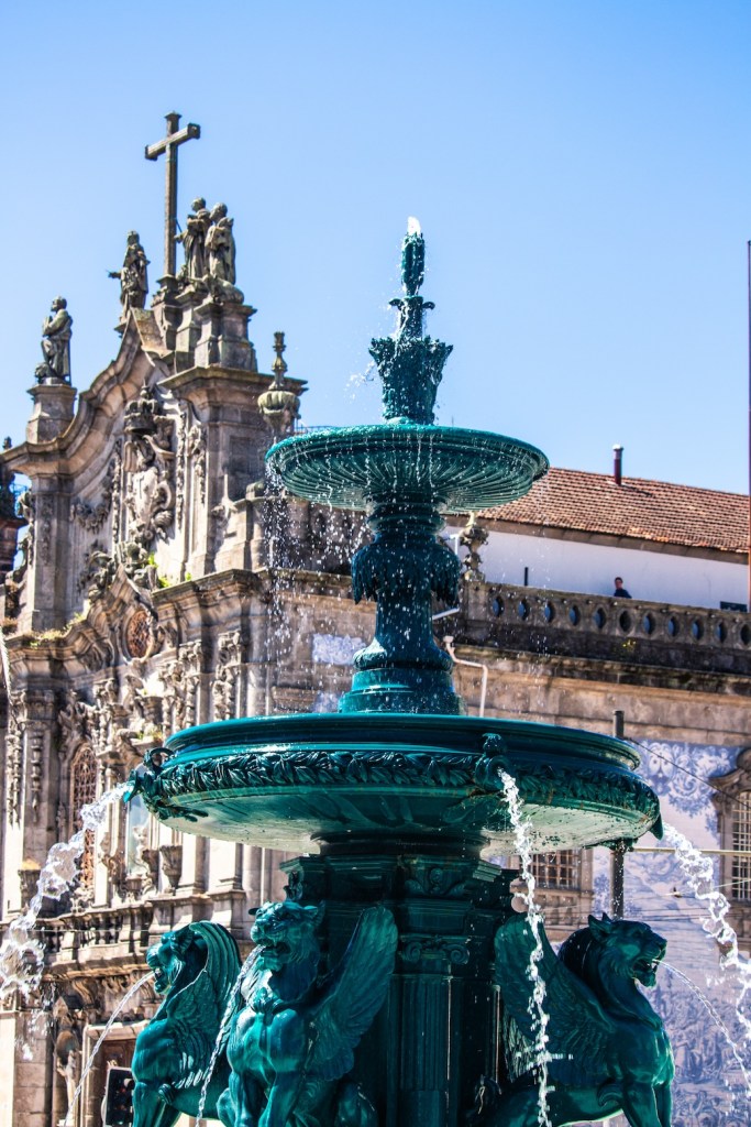 Fonte dos Leoes and Igreja do Carmo in Porto, Portugal, April 2024