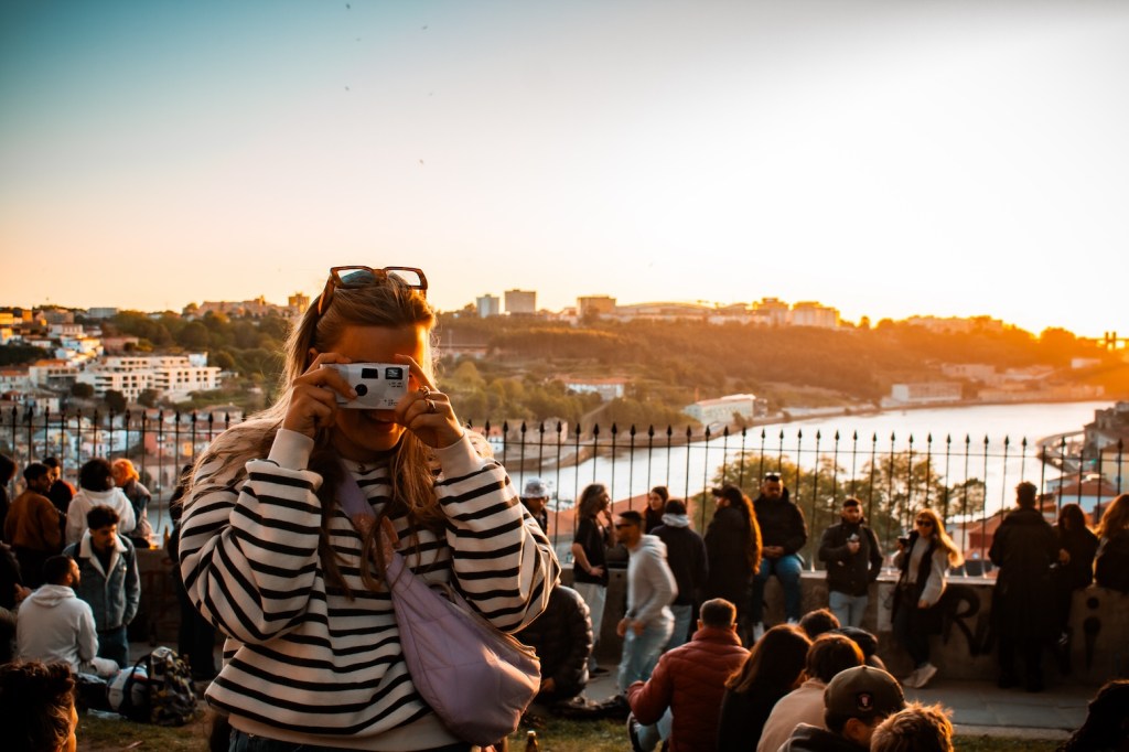 Sunset view from Parque das Virtudes in Porto, Portugal, April 2024